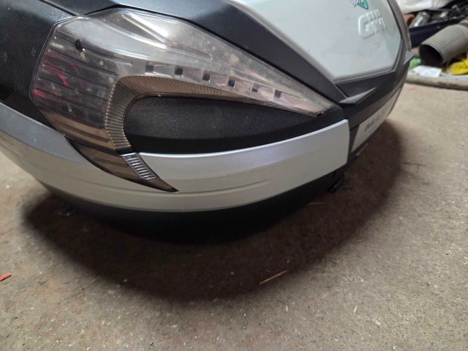 Продавам куфар за Honda Transalp. Куфарът е в добро състояние и е подходящ за модела. За повече информация — пишете на лично съобщение.