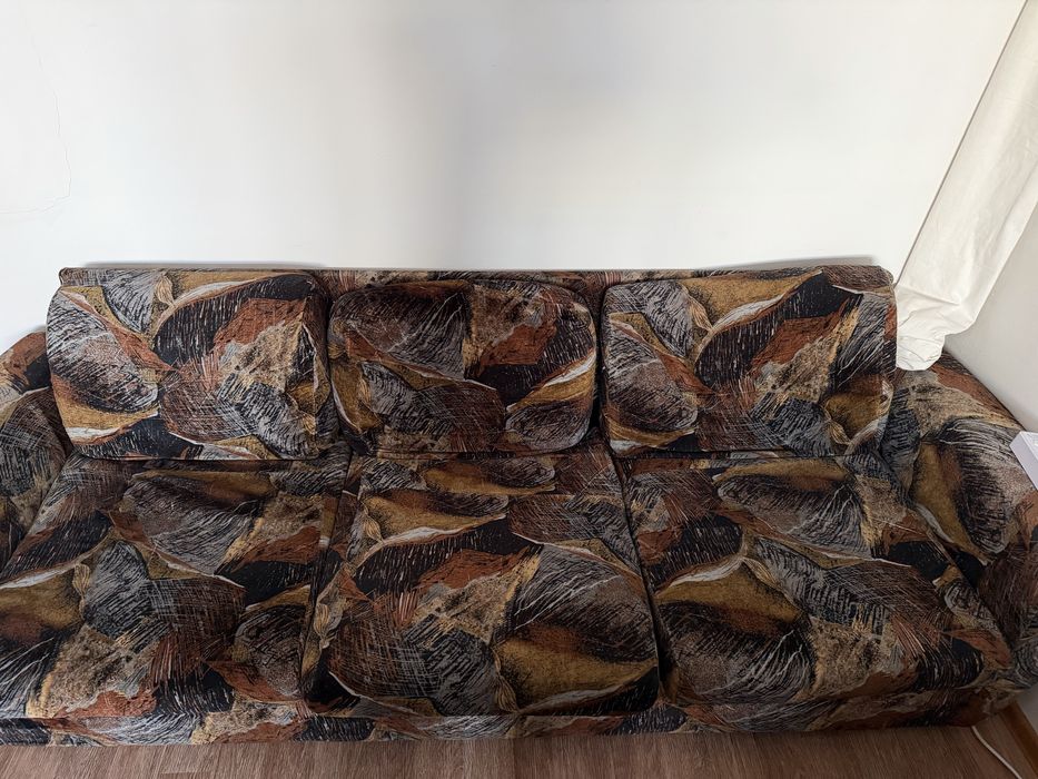 Диван и кресло б/у