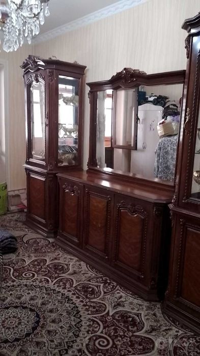 Mebel zal uchun holati yahshi
