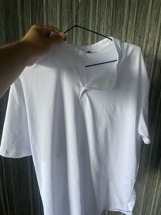 Новая футболка, пуловер