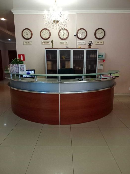 Продам ресепшен - стойка