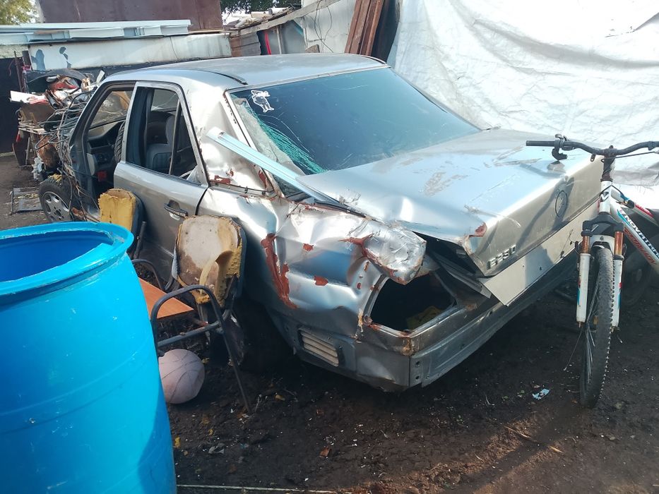 Продам Мерседес 230