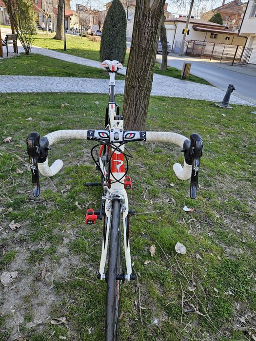 Карбонов Шосеен Велосипед PINARELLO