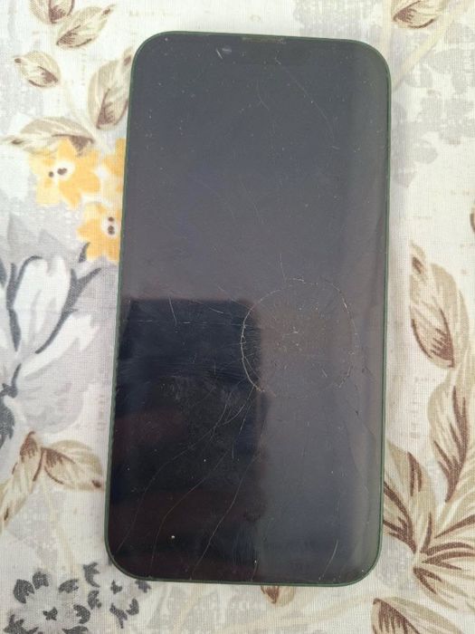 Iphone 13 80% baterie / 256gb