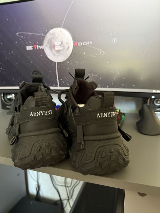 Кроссовки весна - осень