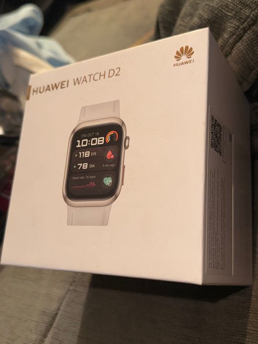 Смарт часовник. HUAWEI D2