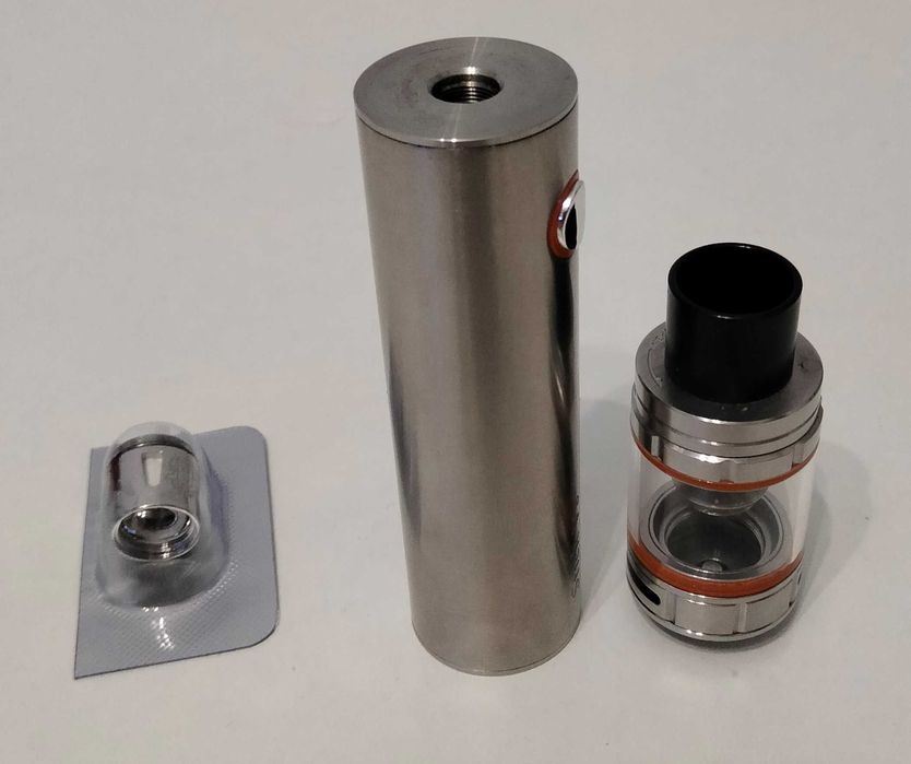 Smok stick V8 cu rezistenta noua 3000 mAh