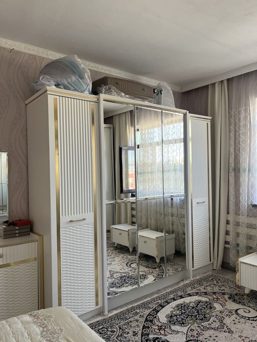 Спальный гарнитур