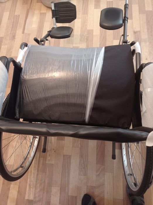 Инвалидное кресло