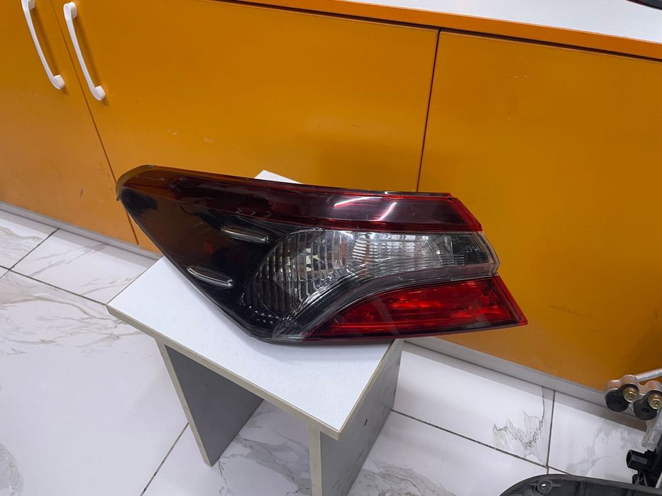 Фара от камри 75 задняя