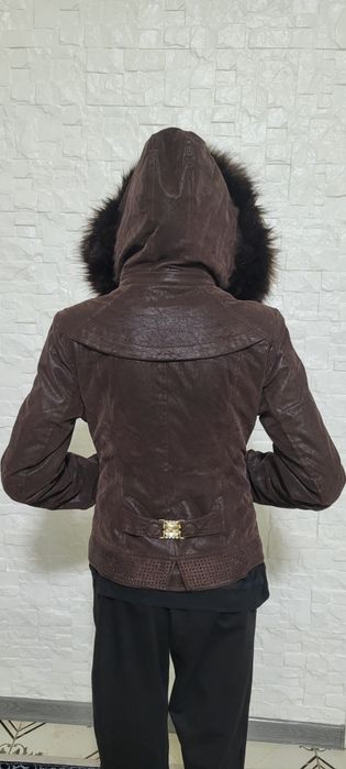 Куртка утеплённая. 8000 тг
