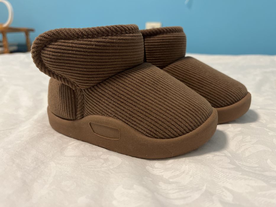 Детски ботушки апрески 25 номер