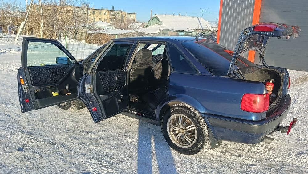 Ауди 80 б4 в хорошем состоянии