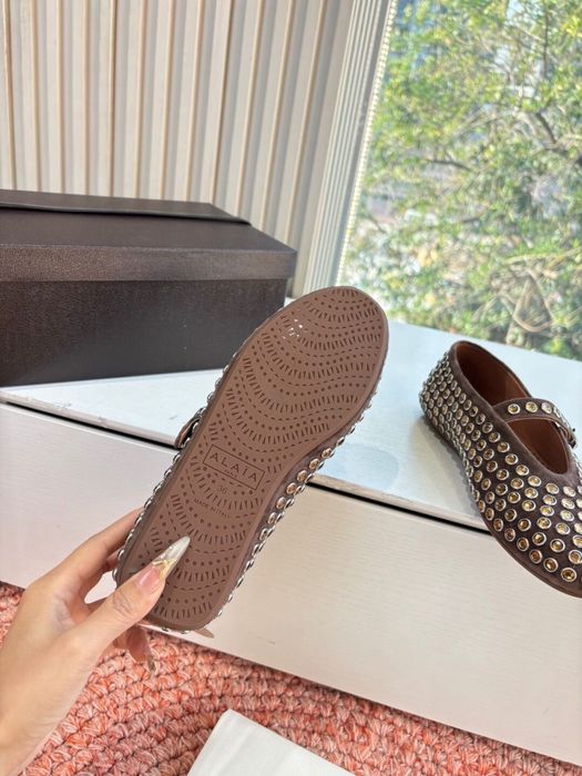 Alaia естествен велур