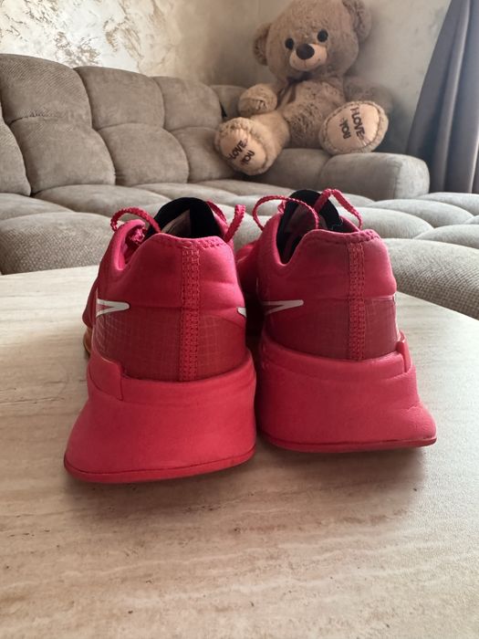 Маратонки NIKE SUPERREP