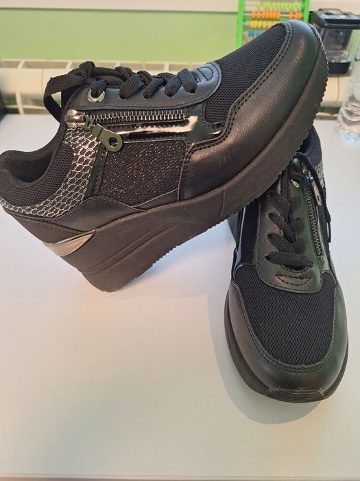 Дамски маратонки