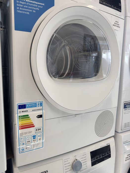 Uscător de rufe cu pompa de caldura Bosch WQG1420DFR