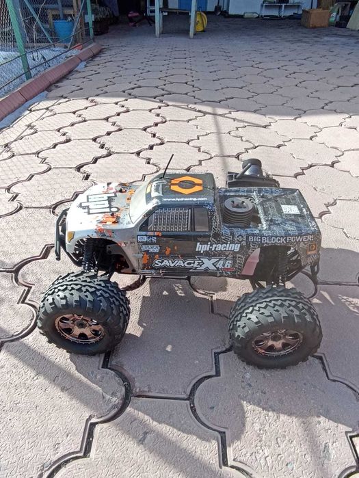 Радиоуправляемый монстр трек Savage 4.6