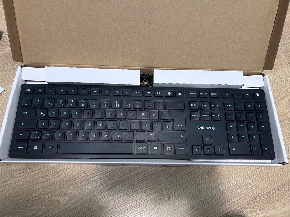 Клавиатура Cherry KC 6000 Slim Silver - German Layout