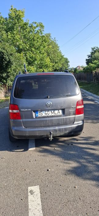 Volkswagen Touran 2006 diesel, 2.264 € — imagine 2