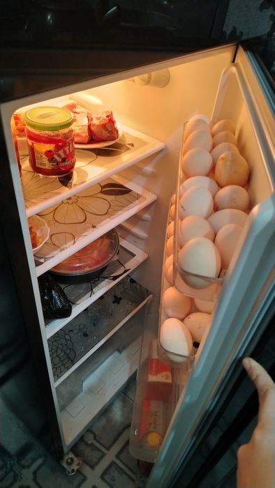 Xolodilnik srochna sotiladi ishlab turibdi usta kormagan