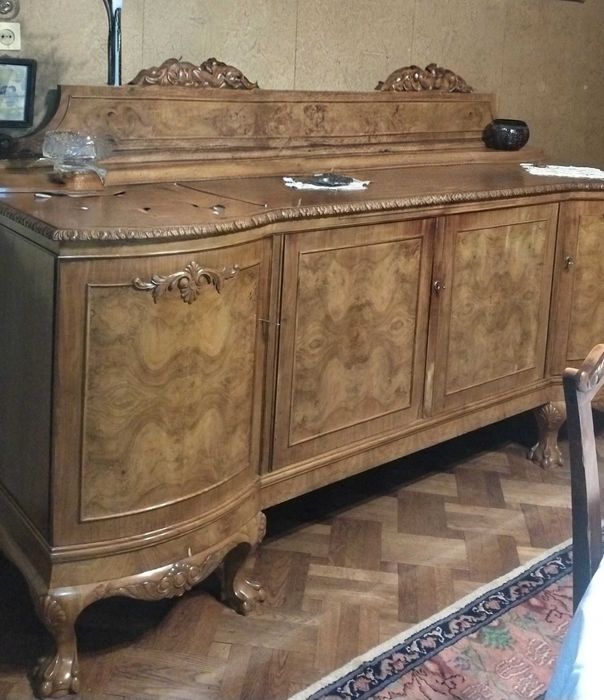 Antiquariat mobila lemn de nuca