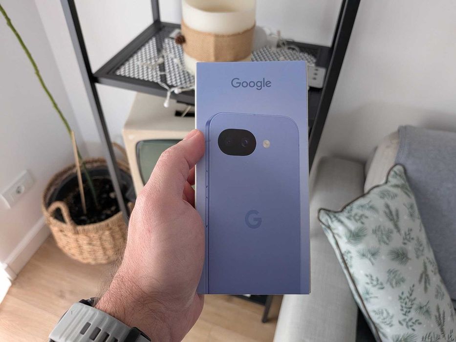 Smartphone Google Pixel 10A - Ca Nou - 128 GB - albastru/mov + husa originala