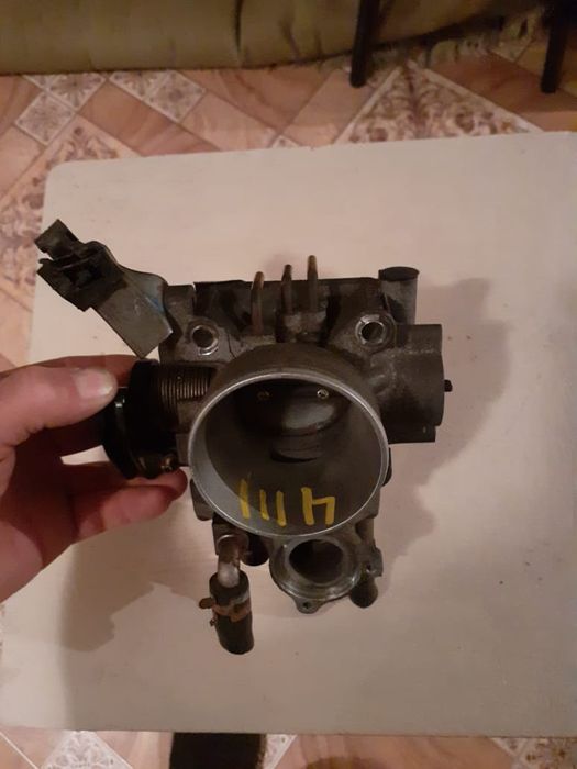 Дроссельная заслонка