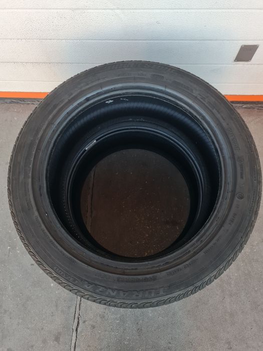 Летни гуми 2 броя BRIDGESTONE Tyranza ER300 215 45 R16 дот 4818