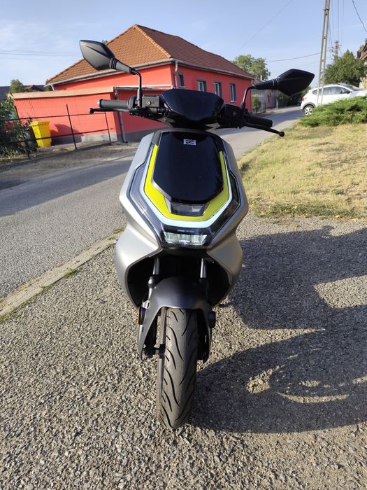 Scooter electric ZEEHO AE6+