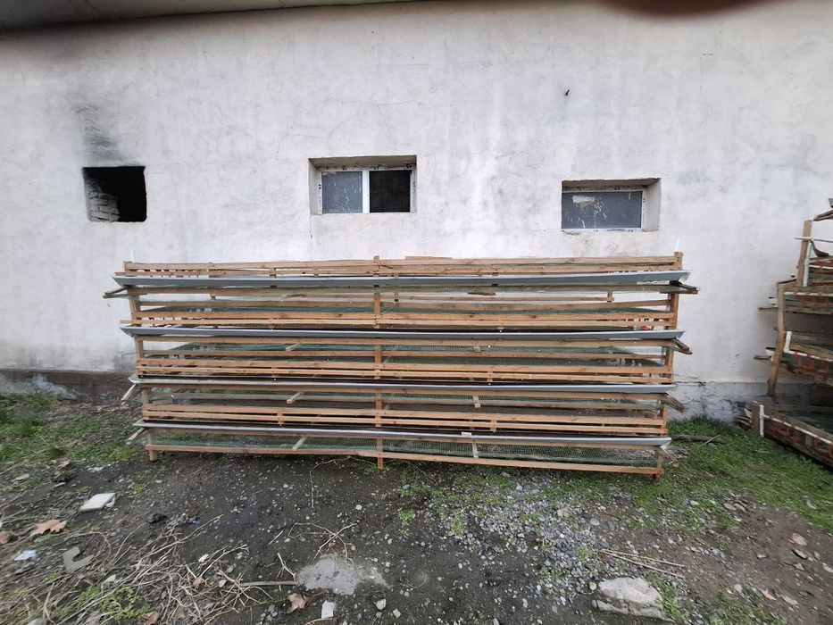 Tug'adigan bedanalar uchun qafas har bir etajiga 200 ha bedana ketadi