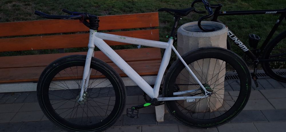 Продаю фикс, размер L