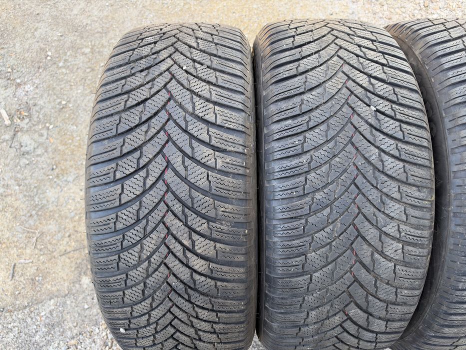 4бр. ОТЛИЧНИ Зимни Гуми С Борд 255/45R/20 -FIRESTONE- DOT:4424- 6.5мм.+5.3мм.