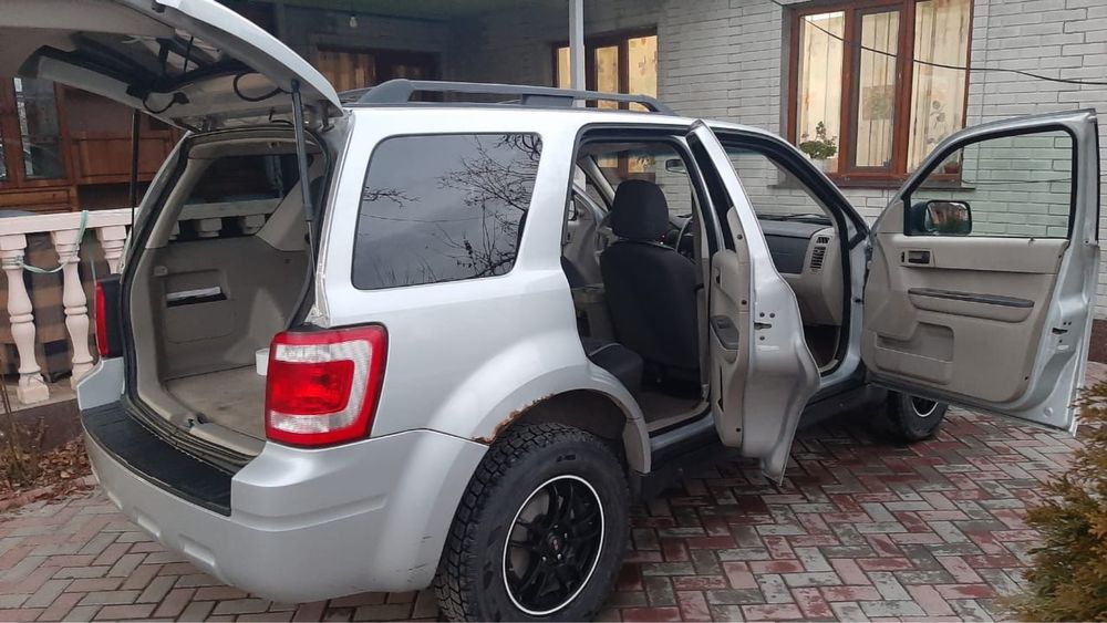 Ford Escape 2007 год