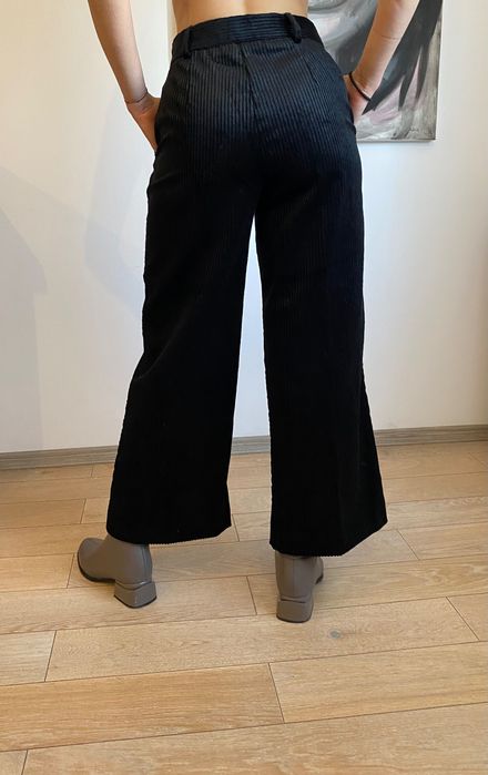 Pantalon raiat Max Mara, nou cu eticheta