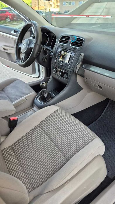 VOLKSWAGEN Golf 2011 — imagine 5