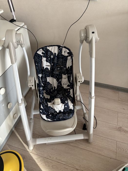 Продам стул детский трансмормер в качелю