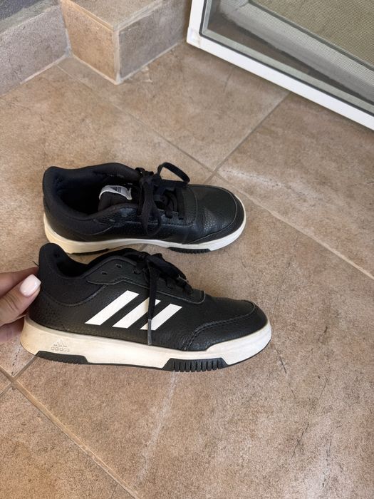 Кожени мараронки Adidas 32 номер