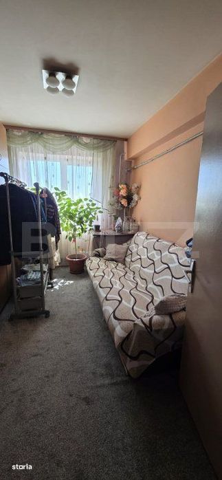 Apartament 4 camere, 4 balcoane,an 1984, 75 mp, zona Blv Bucuresti