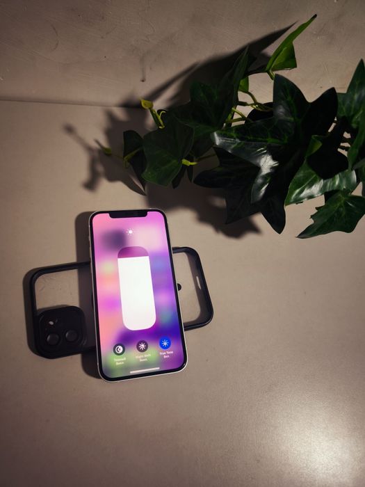 iPhone 12, 64Gb 81 емкость