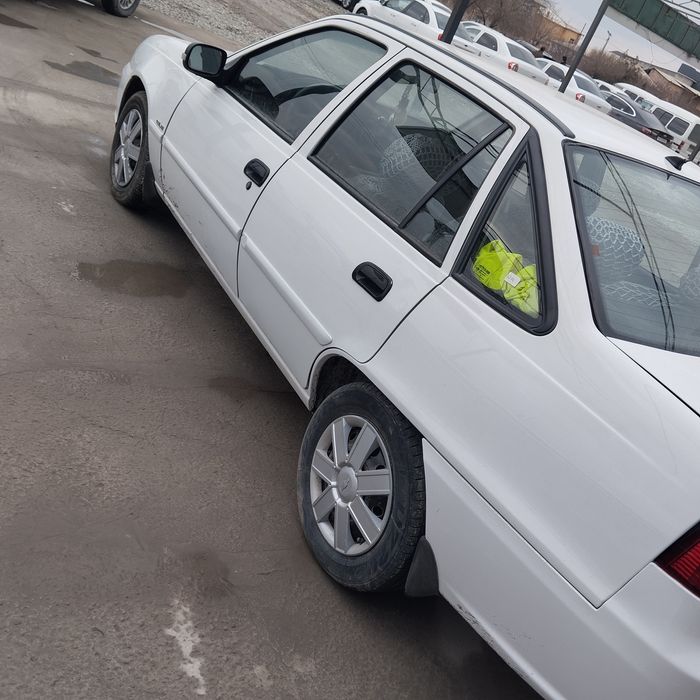 Нексия 2сотилади