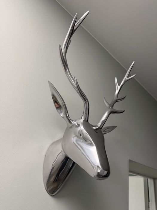 Скулптура на елен / 80-те