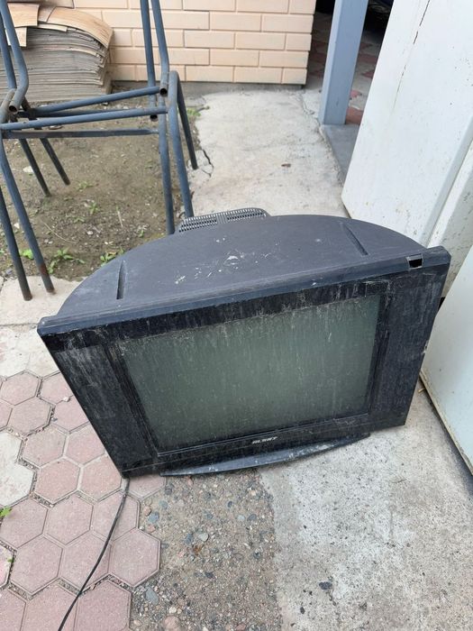 Продам старые телевизоры!