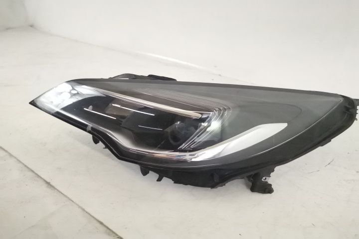 Ляв фар Оригинален Халогенен В добро състояние Опел Астра / Opel Astra