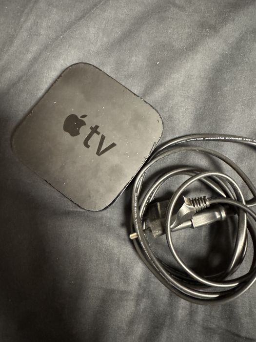 Apple TV full box