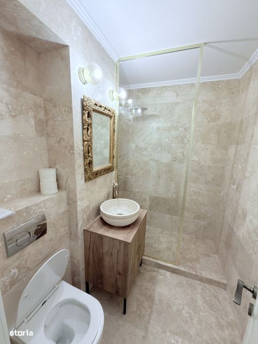 Apartament 3 camere nou renovat Piata Mare.Prima inchiriere!