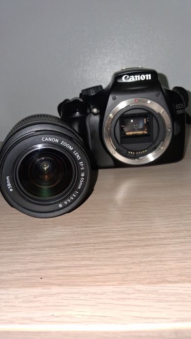 CANON EOS 1100D in stare perfecta