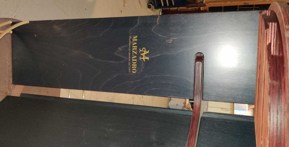 Масичка/барче за презентация MARZADRO