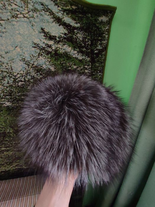 Шапка лисья рыжая и черная