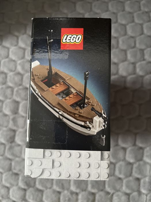 Lego shack leton’s life boat pret negociabil